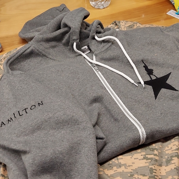 Hamilton Hoodie - Picture 3 of 7